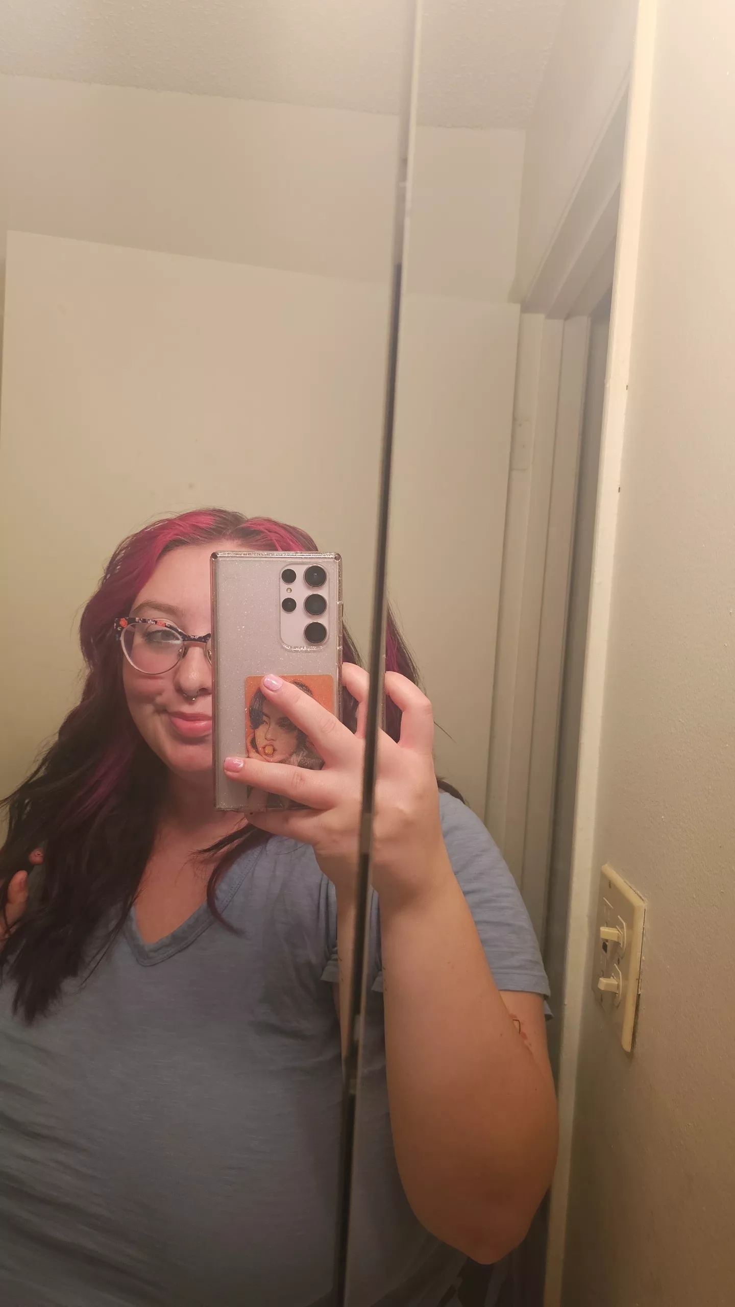 hope you're having a good week 🫶 posted by sapphiremelonz