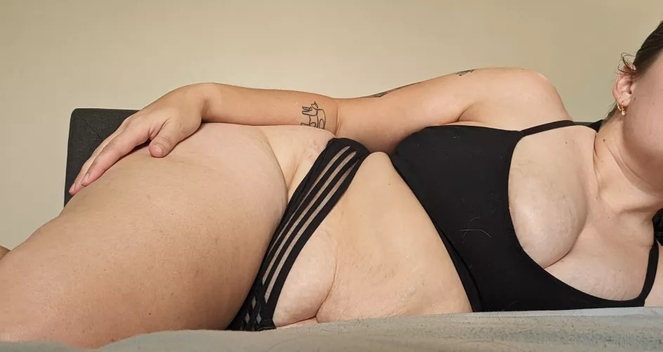 Hump day, amirite? by taradactyl08