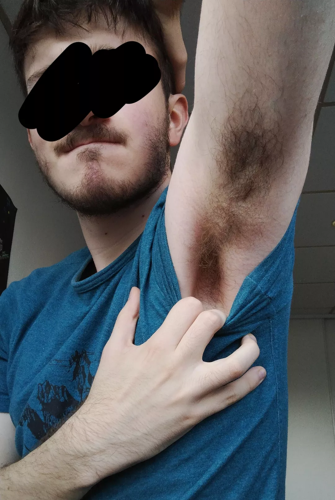 I bet you wouldn't say no once I pull back my sleeve posted by Mint_disaster