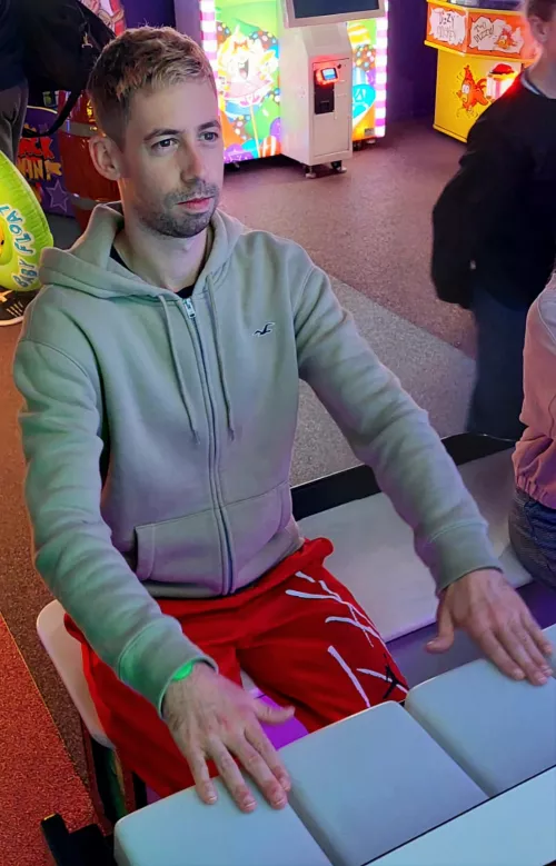 I can get lost in arcades by Healthy_Inflation_69