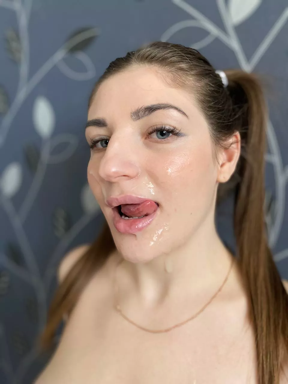 I love getting a portion of your cum on my face posted by Juicy_Peach07