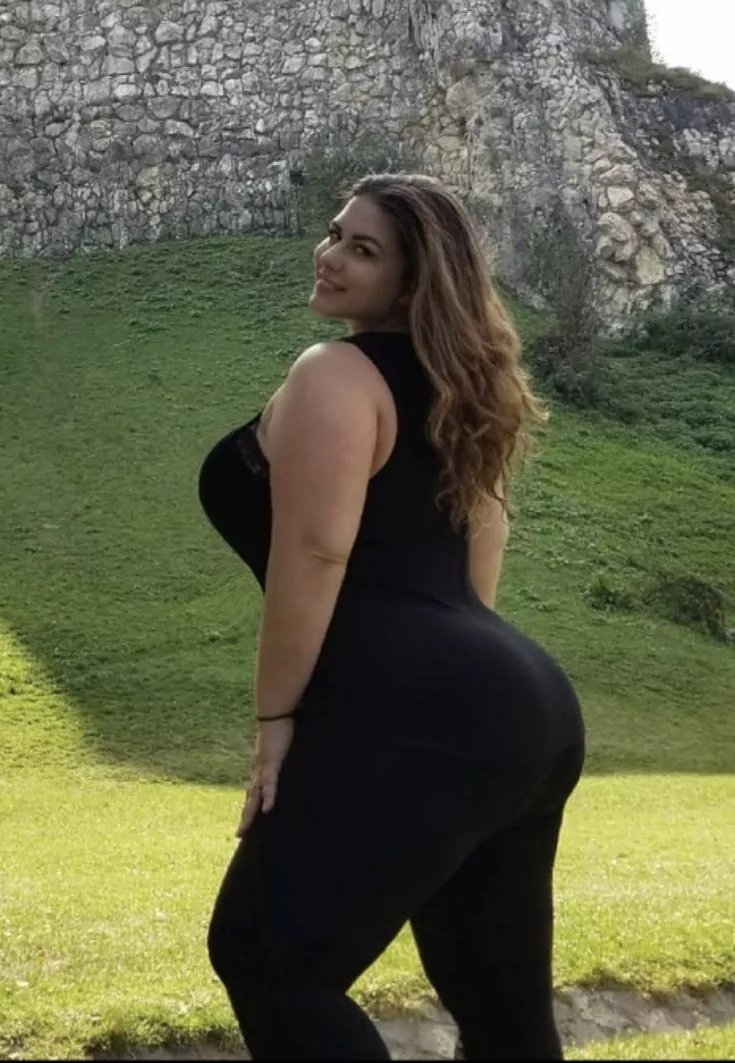 London Andrews posted by evenflow_2991