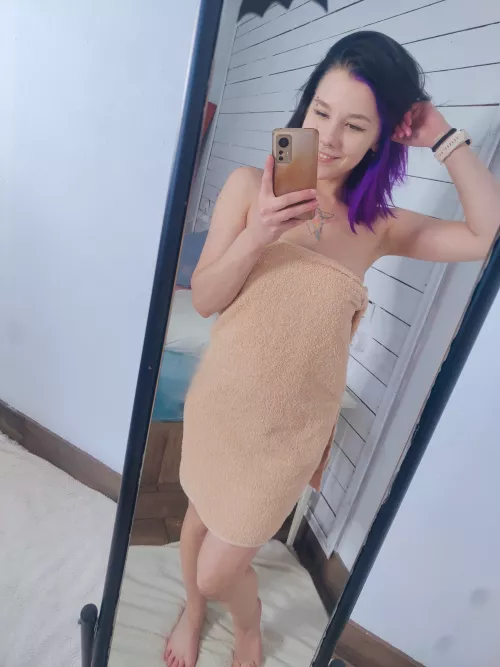 My fresh armpits want to be licked. by babyishSidecar790