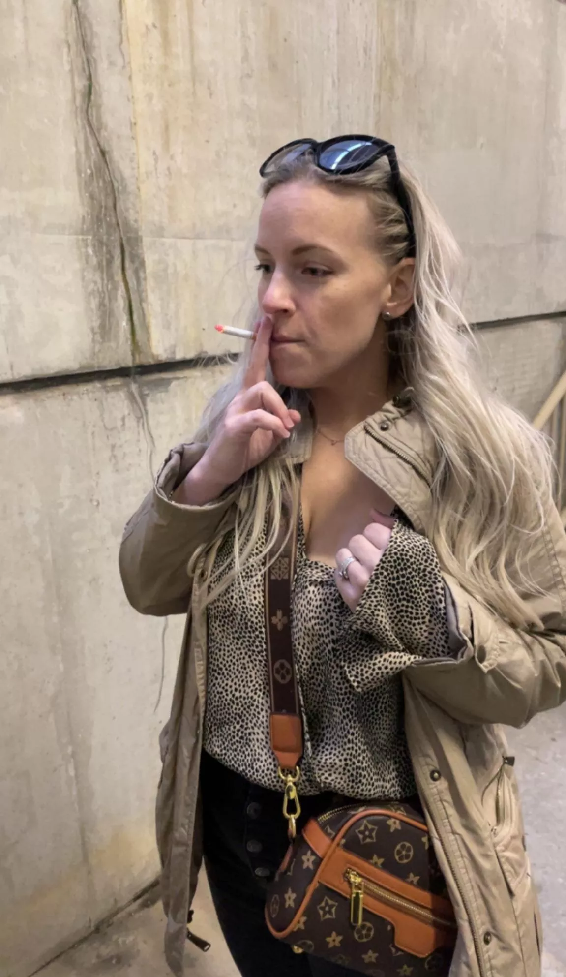 Quick smoke before work 🚬 😇 posted by MrsLustIsland2930