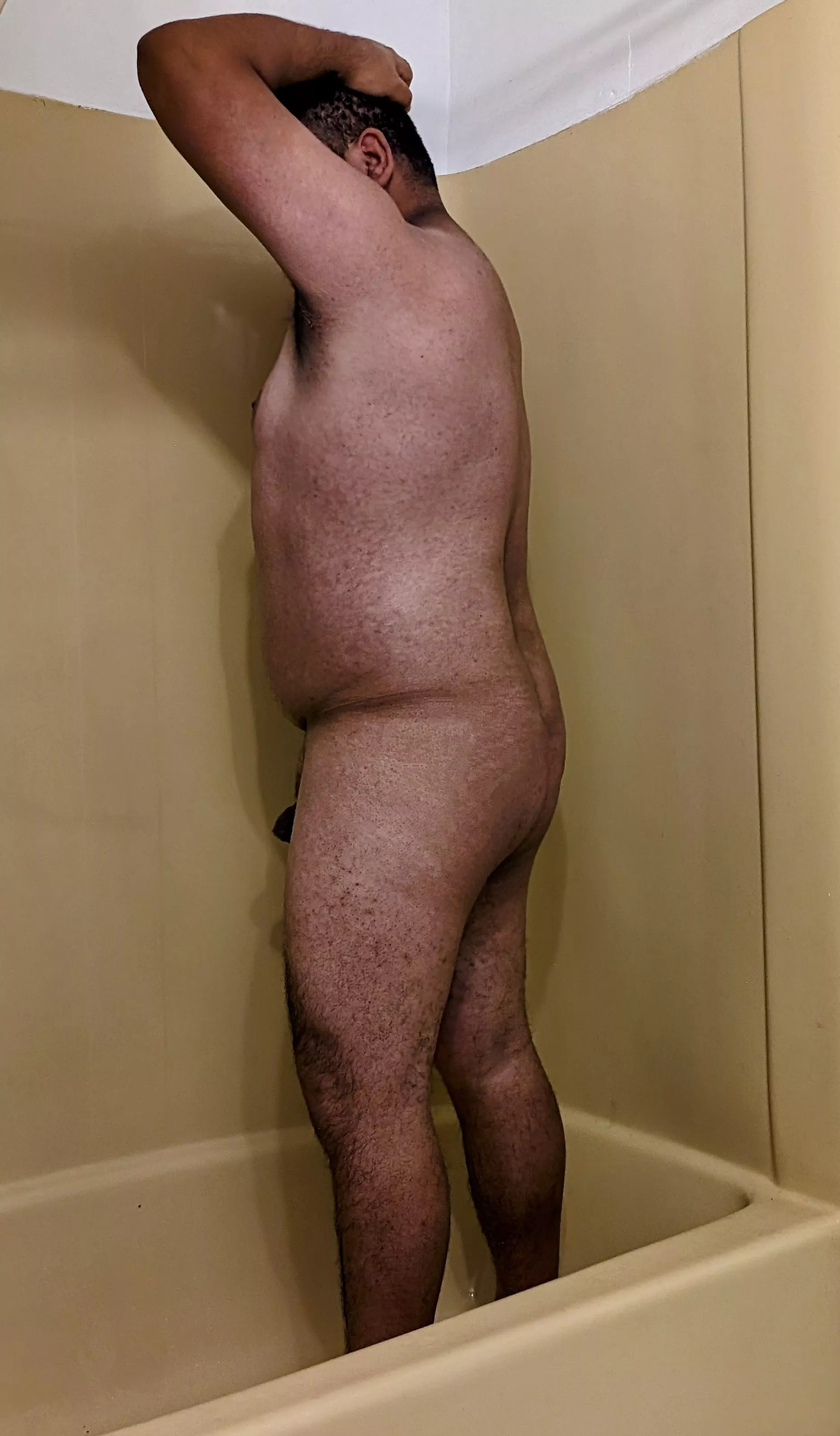 Shower time posted by Mini_Chimichanga