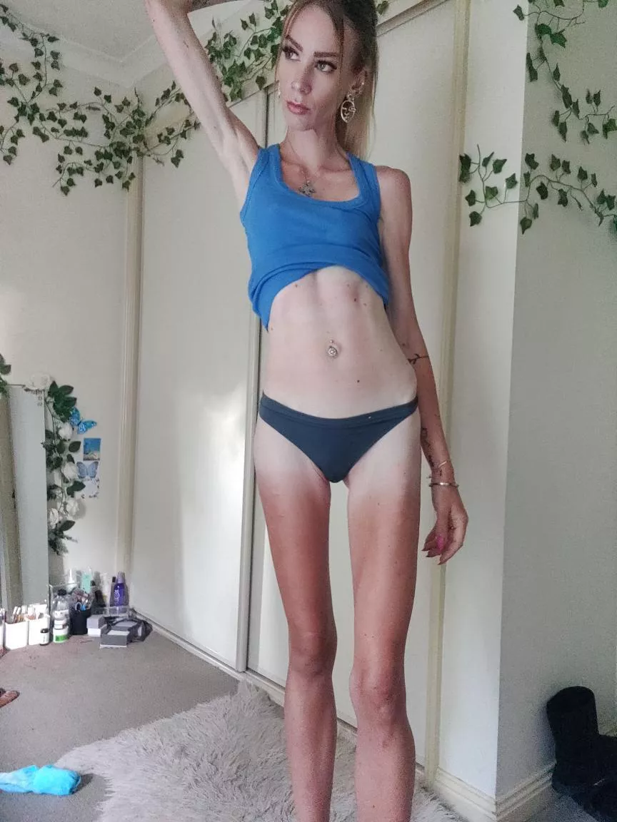What do you think of my skinny friend? posted by Tiny_Consequence_354