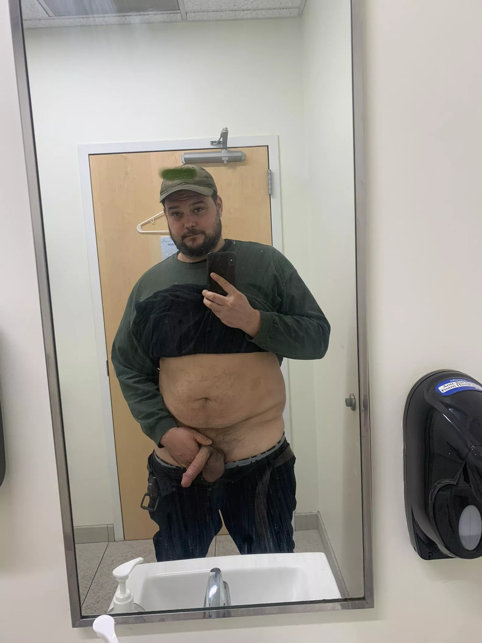 Who else is ready for the weekend? posted by lotiroafuera