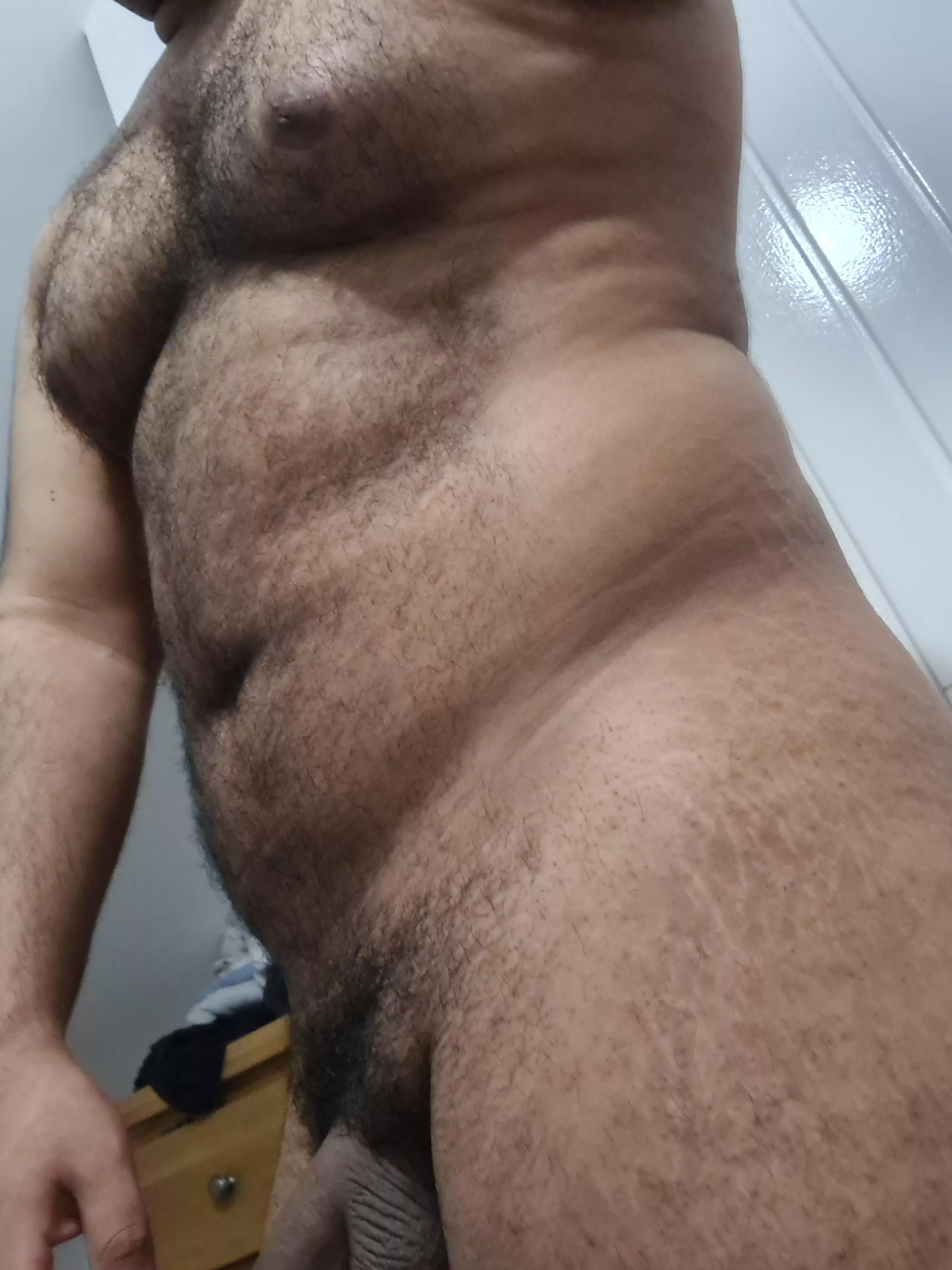 Who wanna get naked and cuddle with me posted by AlexRo25