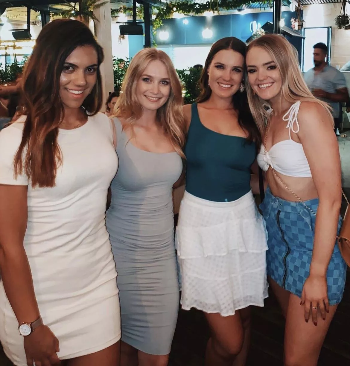 1, 2, 3 or 4? posted by DontTalkToMeDontLook