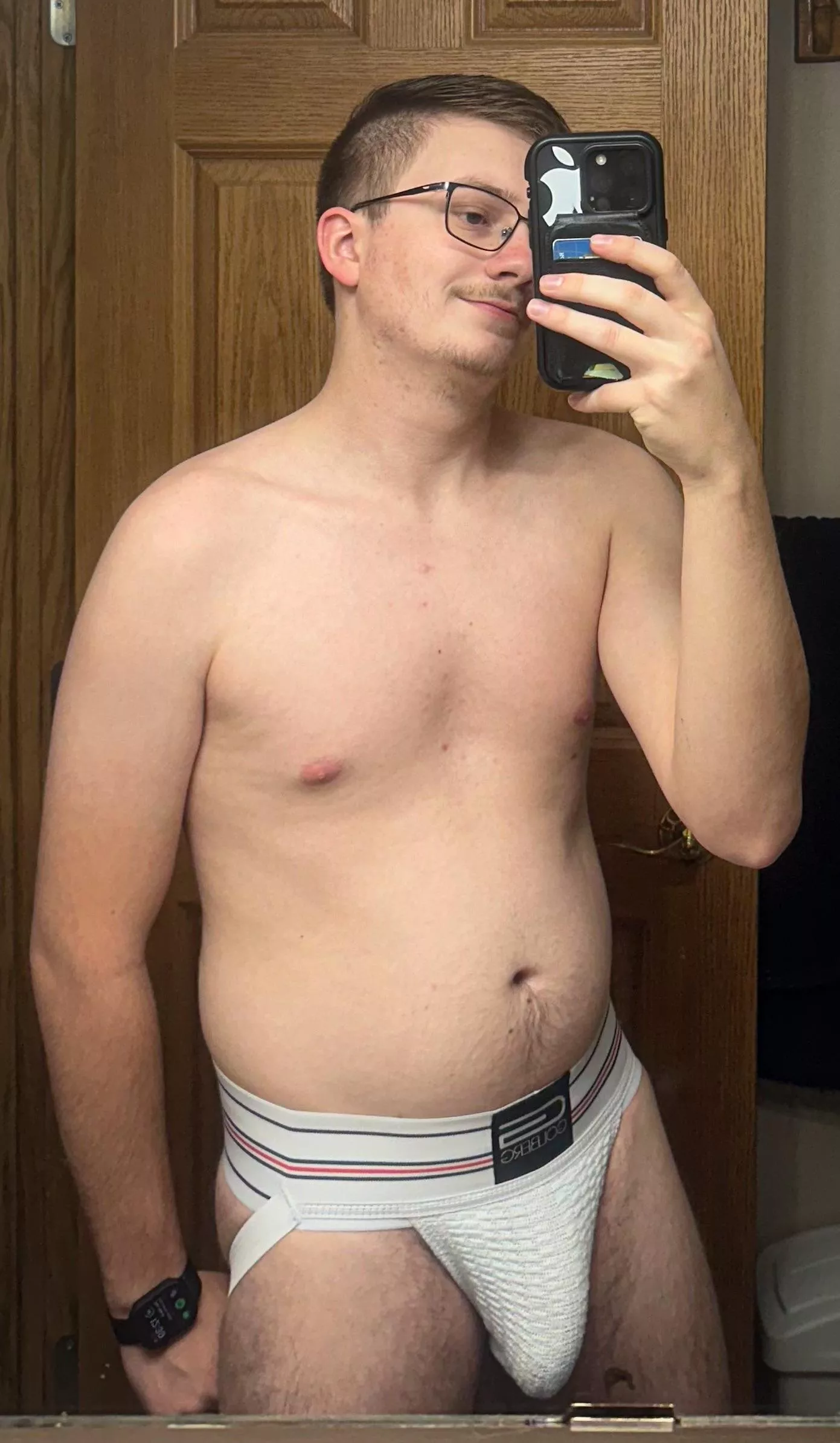 [20] Hi😁 posted by Aggressive_Dot_4722