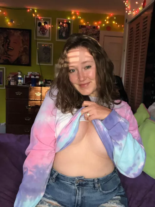 A [F]riday tease! by _laurieee_