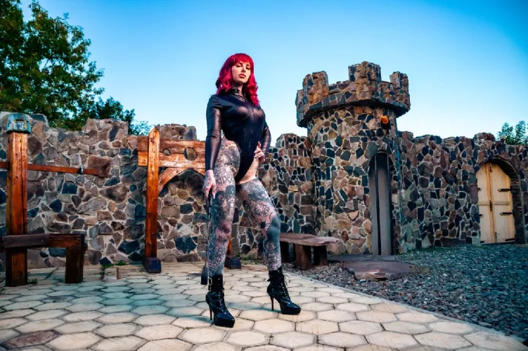 Are u waiting for me? Mommy is so horny now by SGracelyn