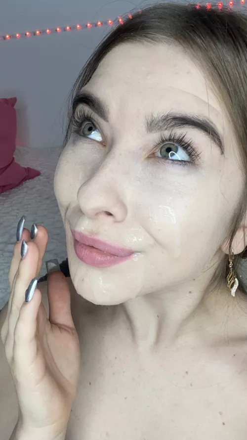 Cum on my face makes me smile by AntacidFontenoy