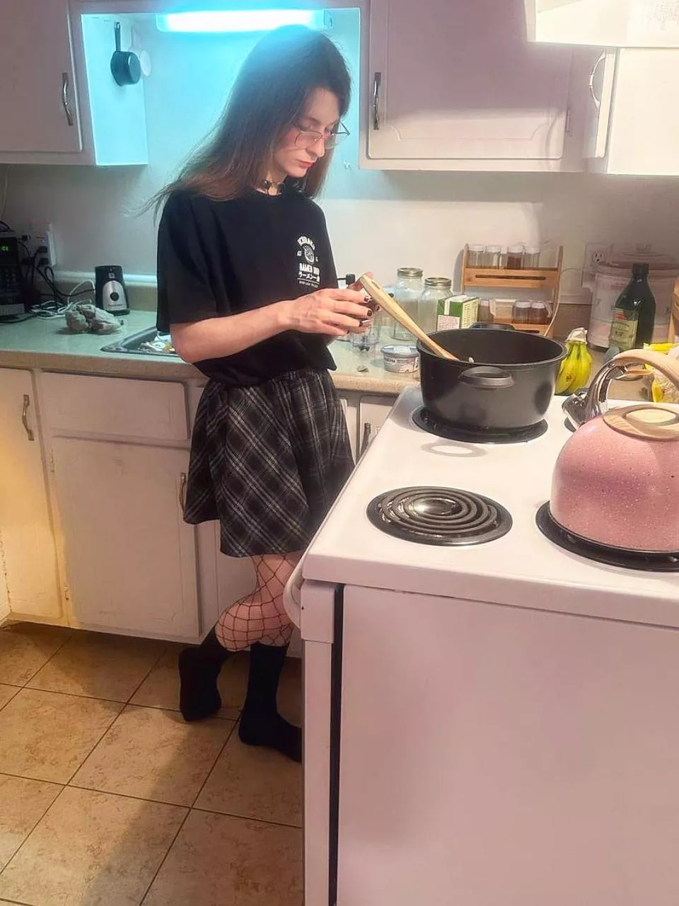 Do you like to cook after a long day? 🥰 posted by Rebi_Senpai