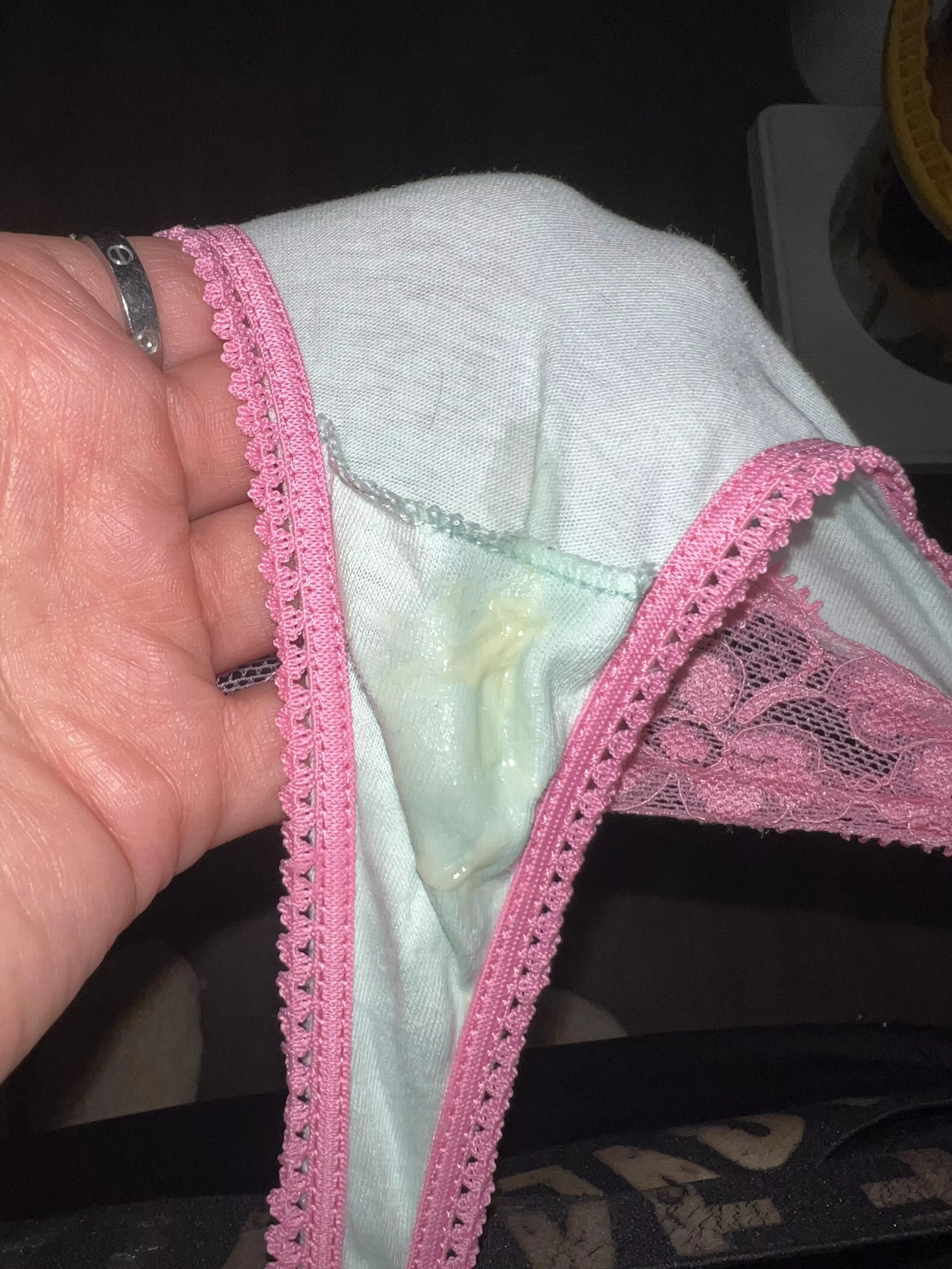 do you love a creamy pair😉😈 posted by Expensive-Tree-9077