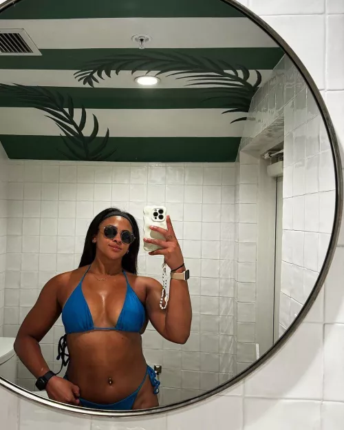 Ellie Downie - British gymnast by monstertrukk