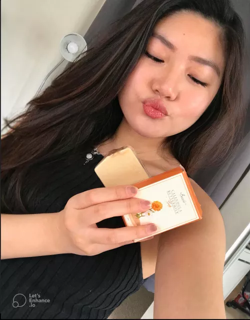 Happy Thursday!! DM Me 😙 by LipLoverXO