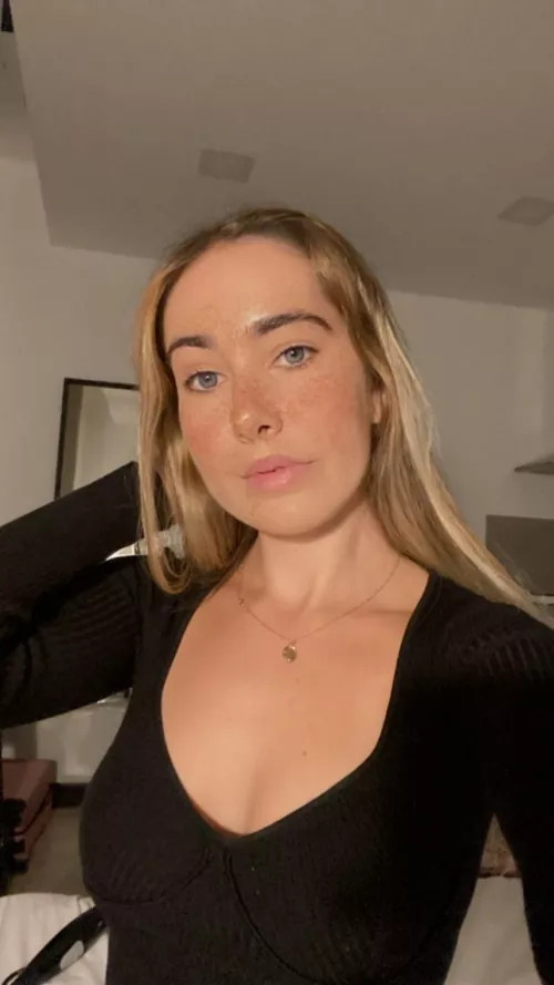 I know I'm small, but am I cute? by Sassygiiirl