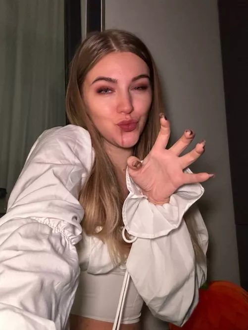 i'm going to scratch you by strungdelorme