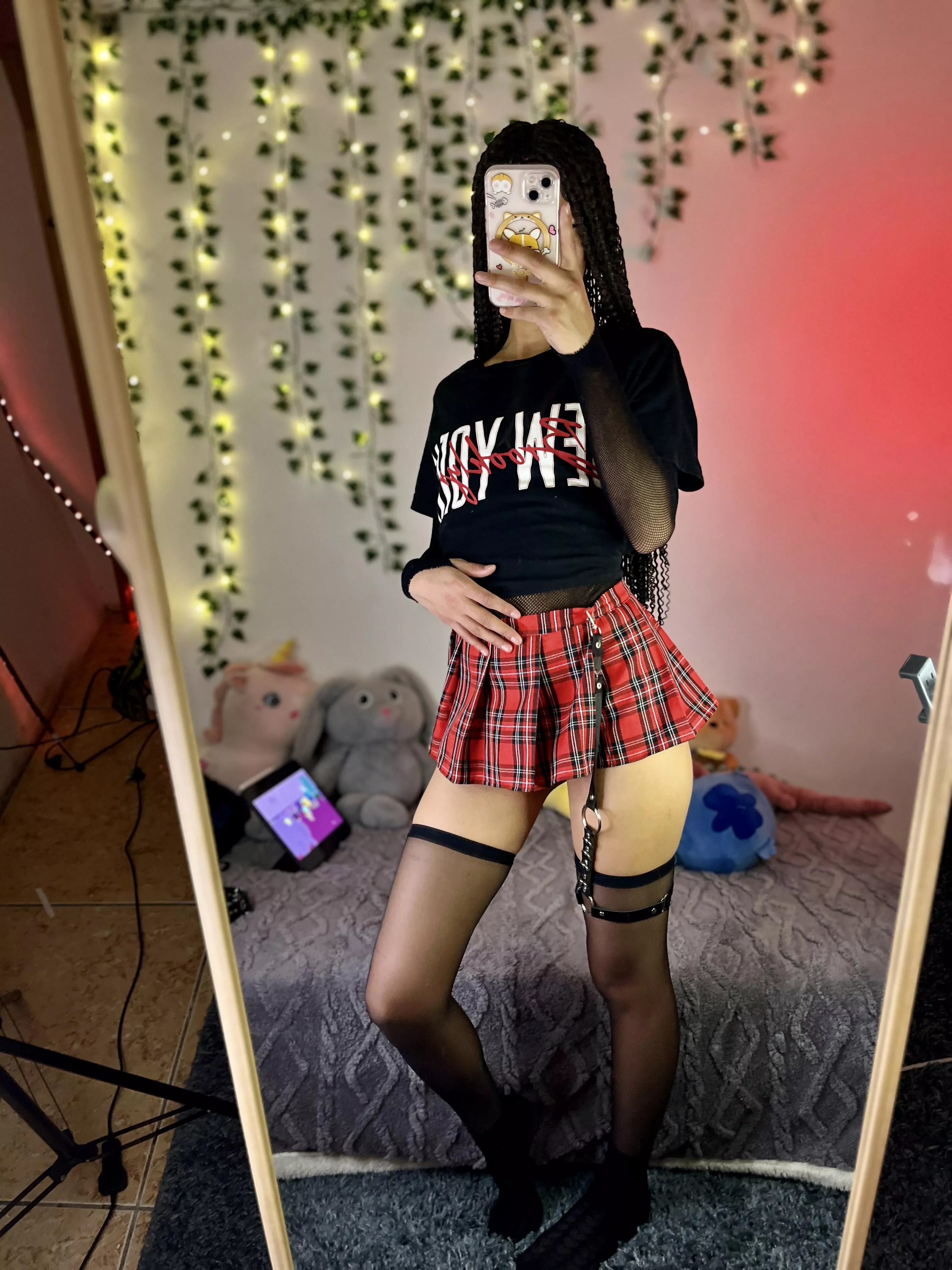 I'm just so in love with my skirt posted by Justlyn_skye