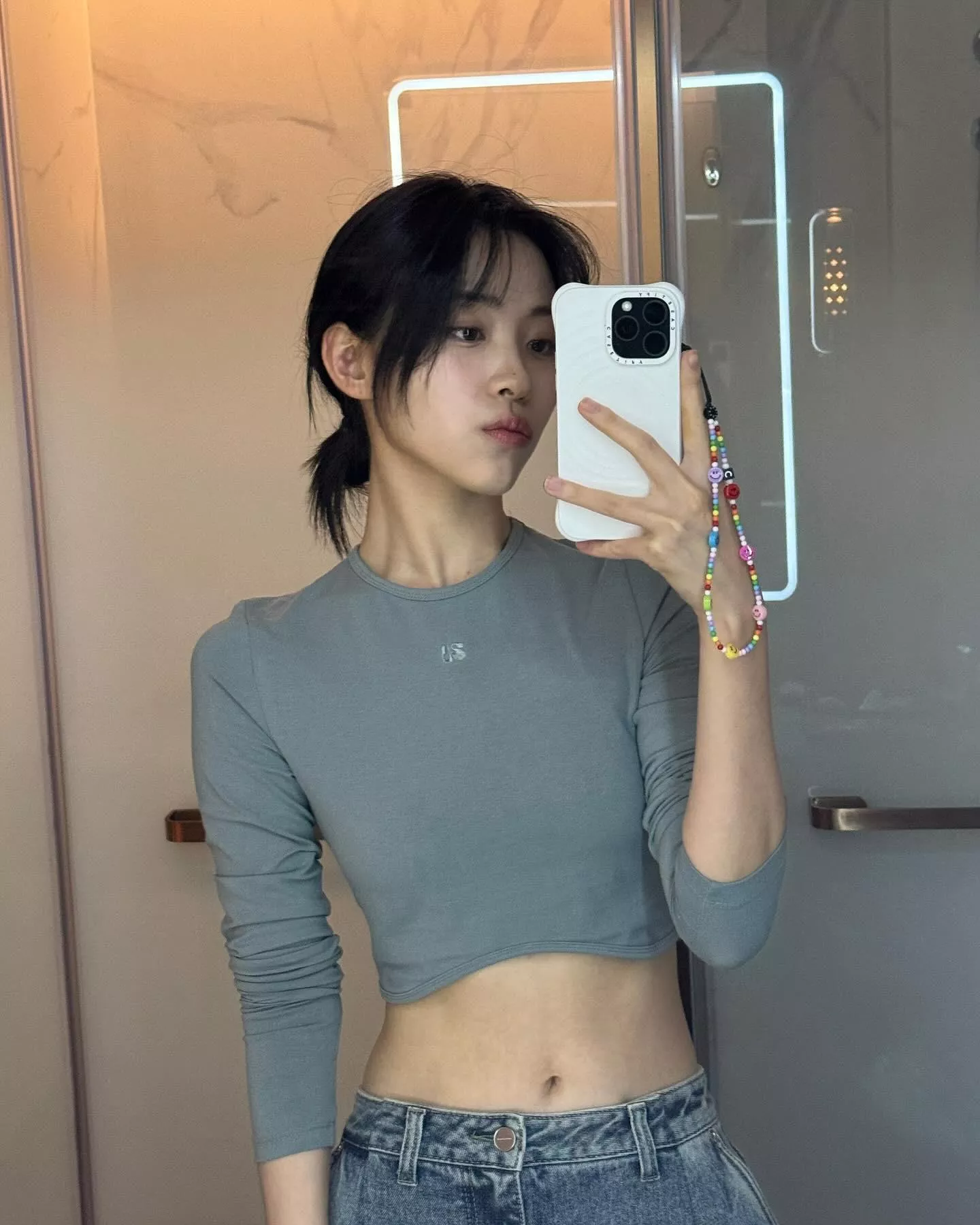 ITZY - Ryujin posted by wa1tbyther1v3r