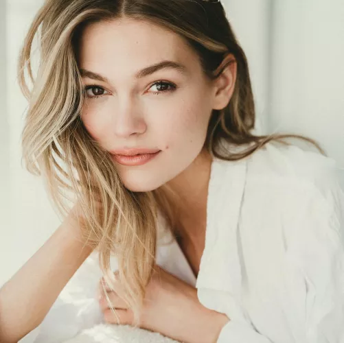 Julia Miller by HonestRunner