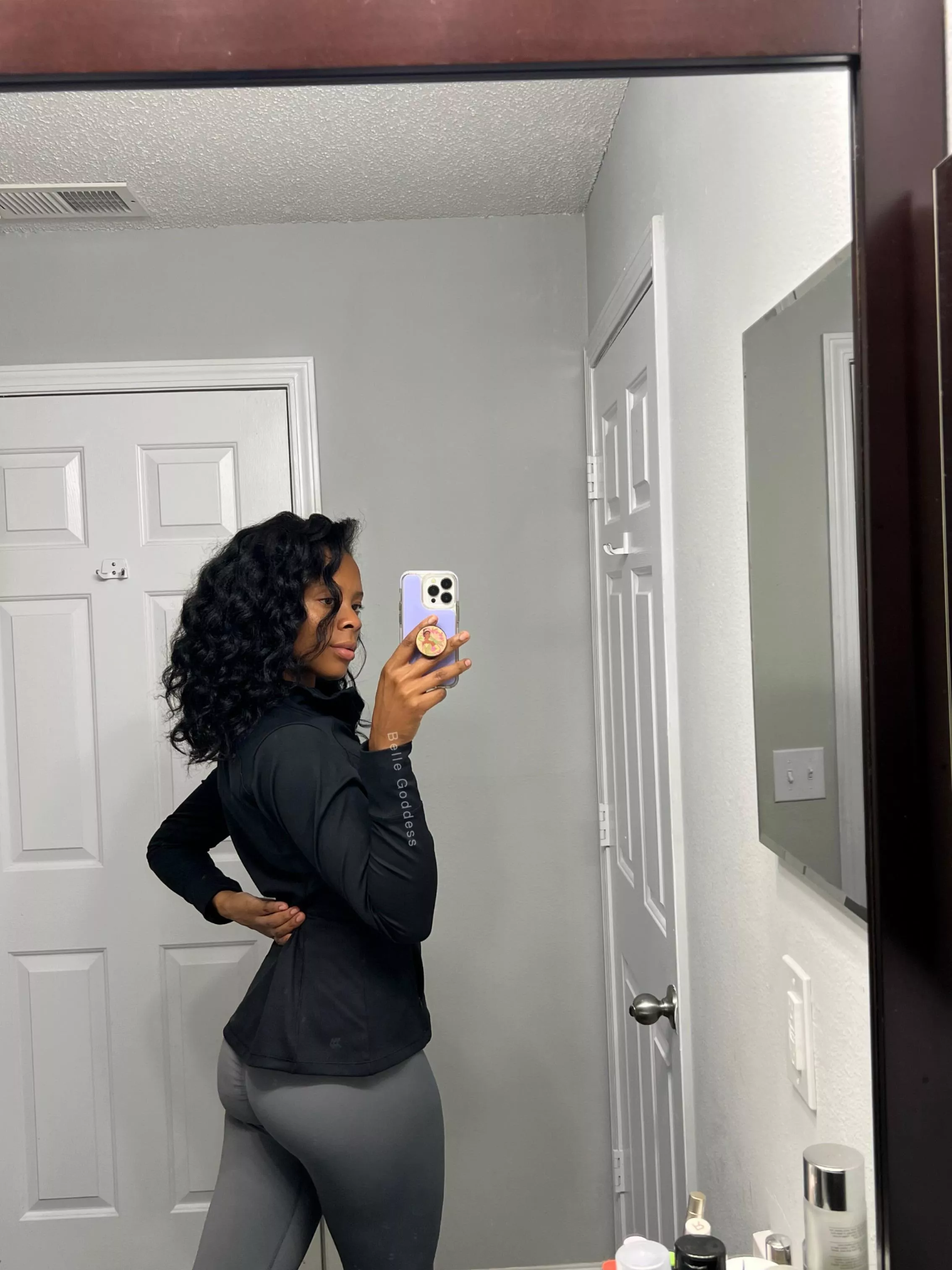 Let’s get sweaty together posted by bellegoddesss