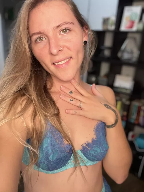 Lillith (@xo_lillith_ox) [onlyfans] by xo_lillith_ox