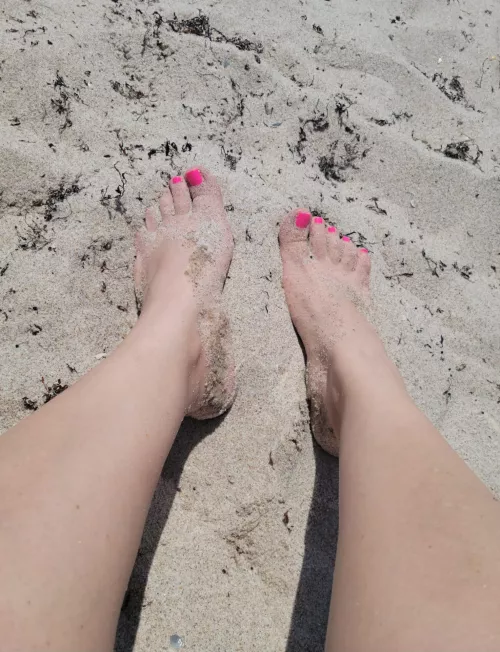 My feet enjoying the sandy beach. by Faceless_Fantasy9