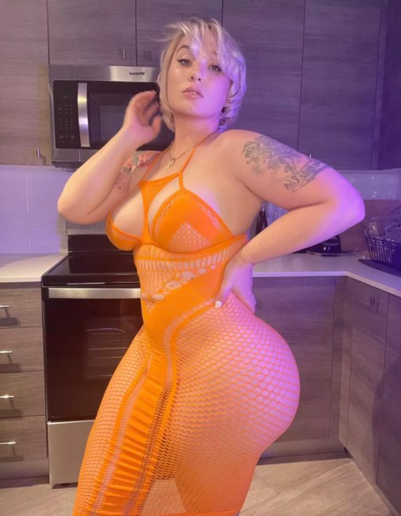 Short Hair PAWG posted by playhousericky