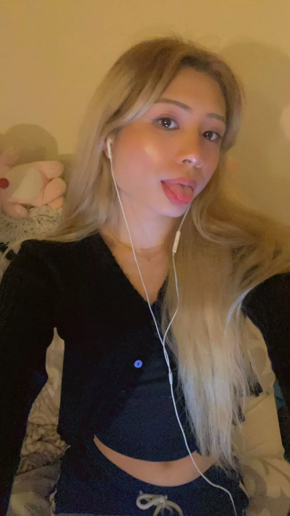 tired but :p posted by SailorDae