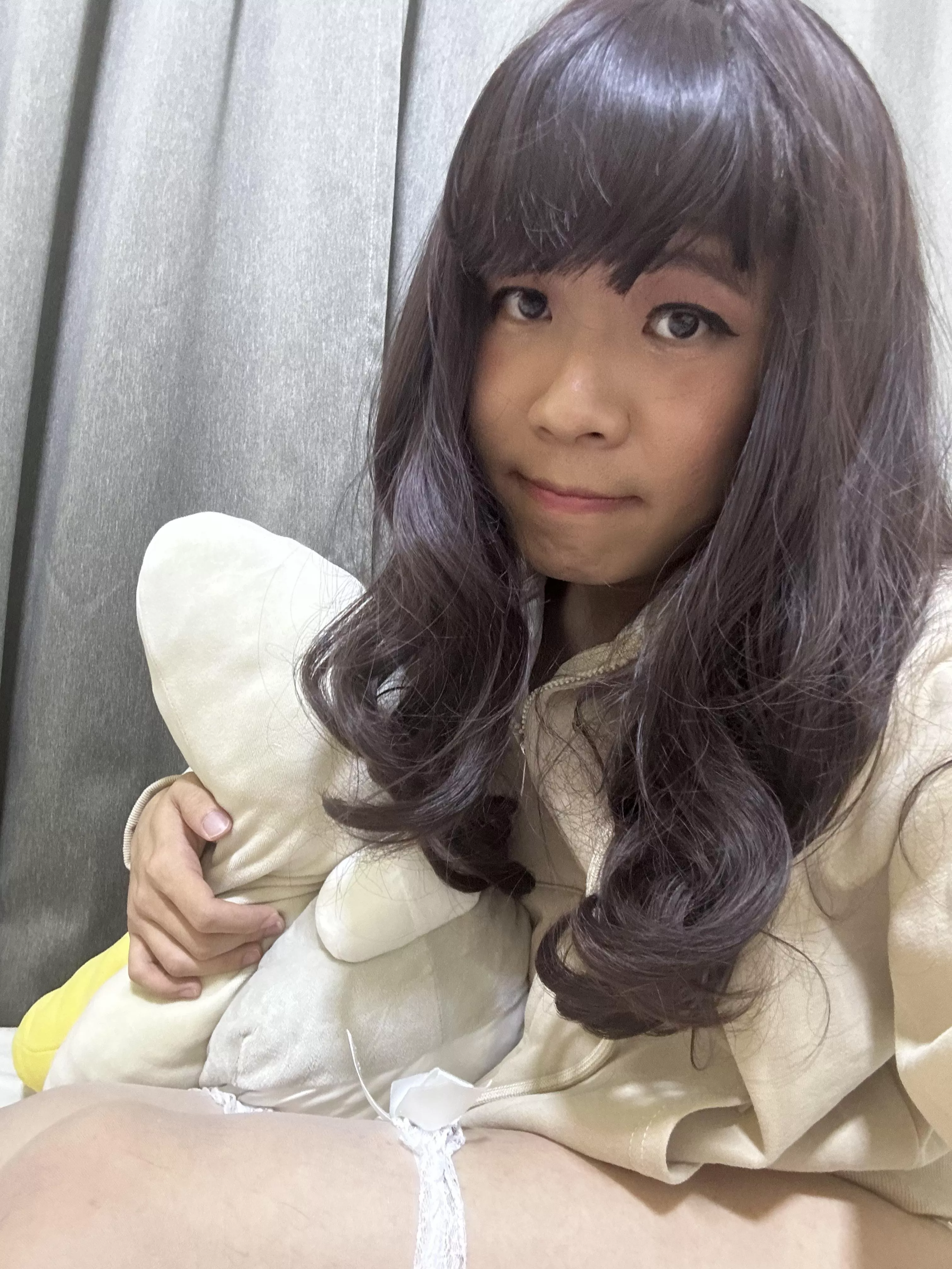 Trying out new outfit and relax🧸😛 posted by BLUEYOLOBABY