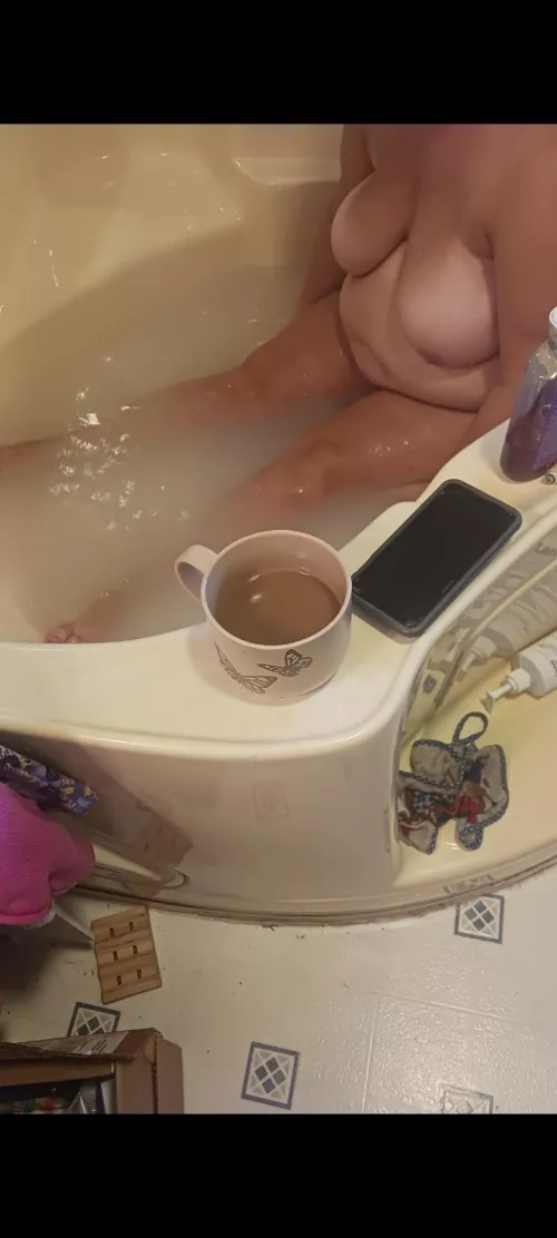 Tub tits and coffee by Lovethickass
