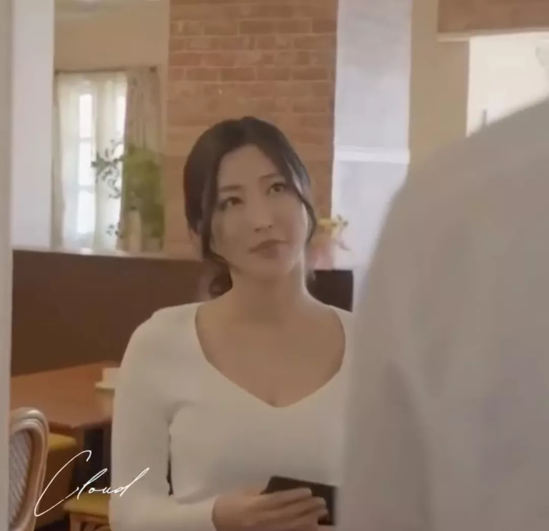 What's her name posted by mycxxsomi