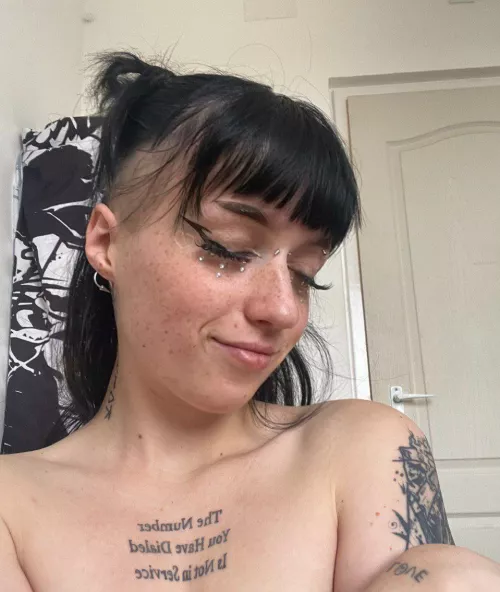 What's the first thing that you noticed about me? by growriver