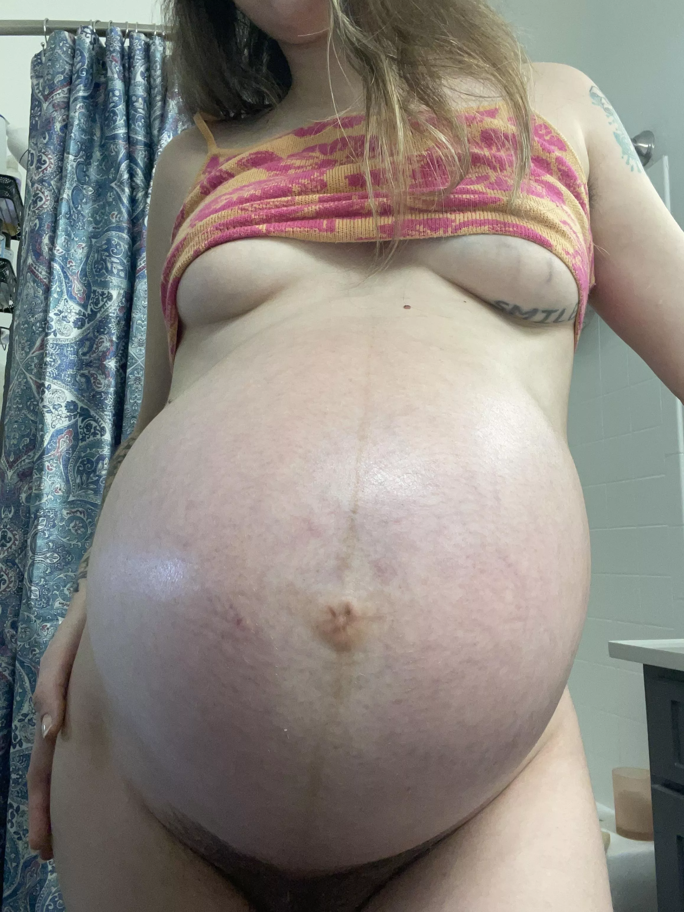 will you cum on my preggo belly? posted by mysticfaeriexo