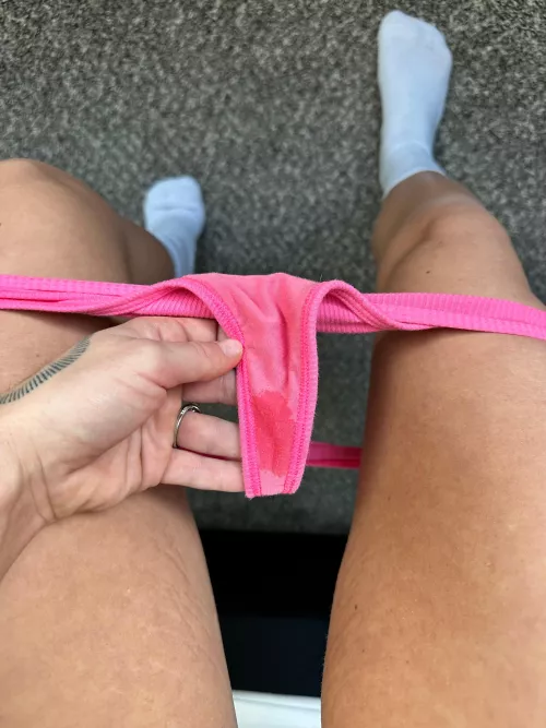 Would you rather taste or smell my panties? 😈 by Lexiefitxo