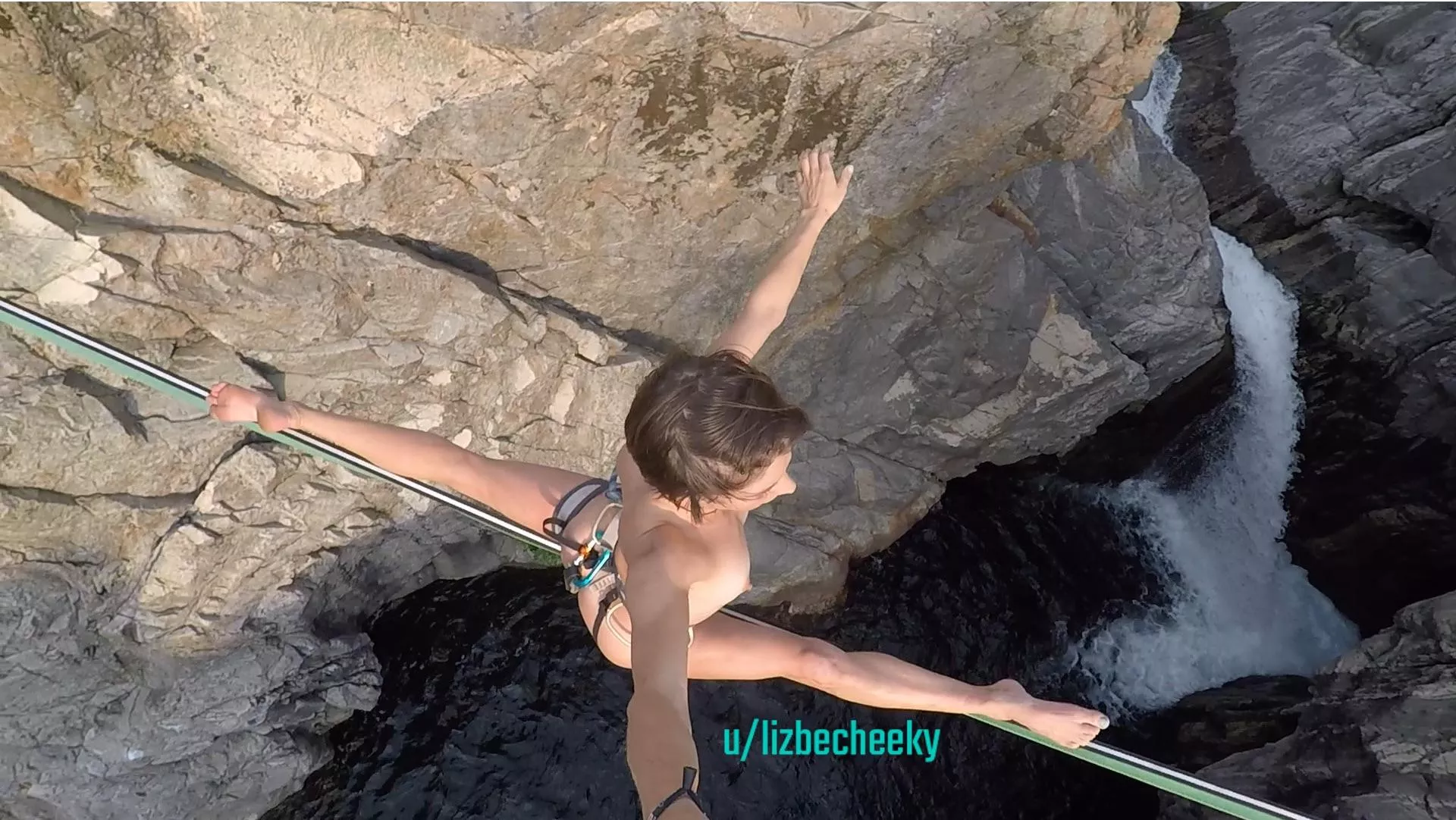 Hippie, climber, highliner! I just like to play! posted by LizBeCheeky
