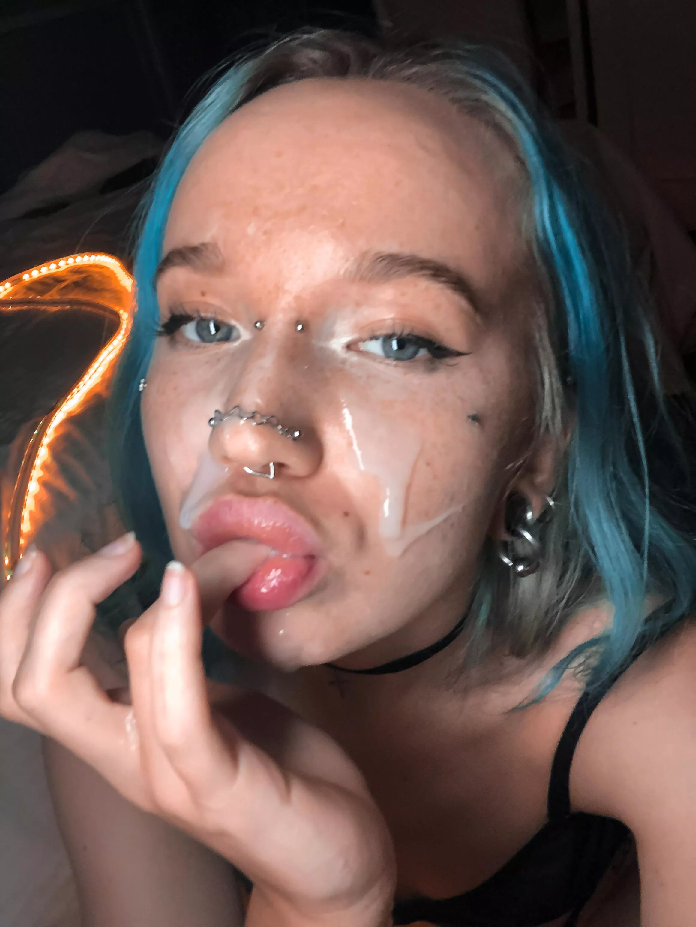 I love licking that flavor off my face. posted by Scarletty62