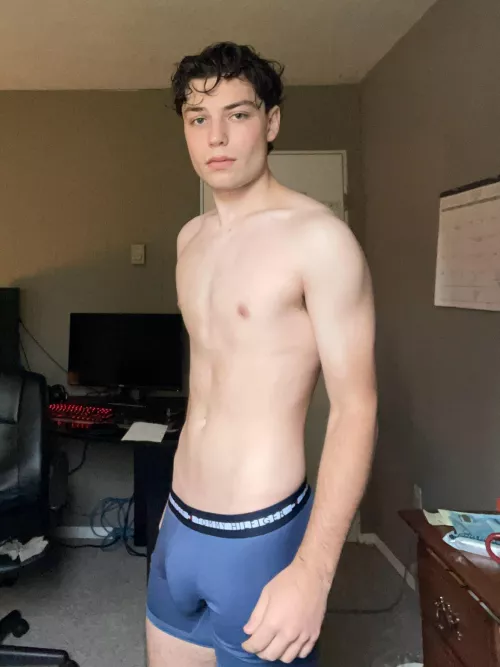Trying to get rid of this bulge, any ideas? by MistersThrowaway