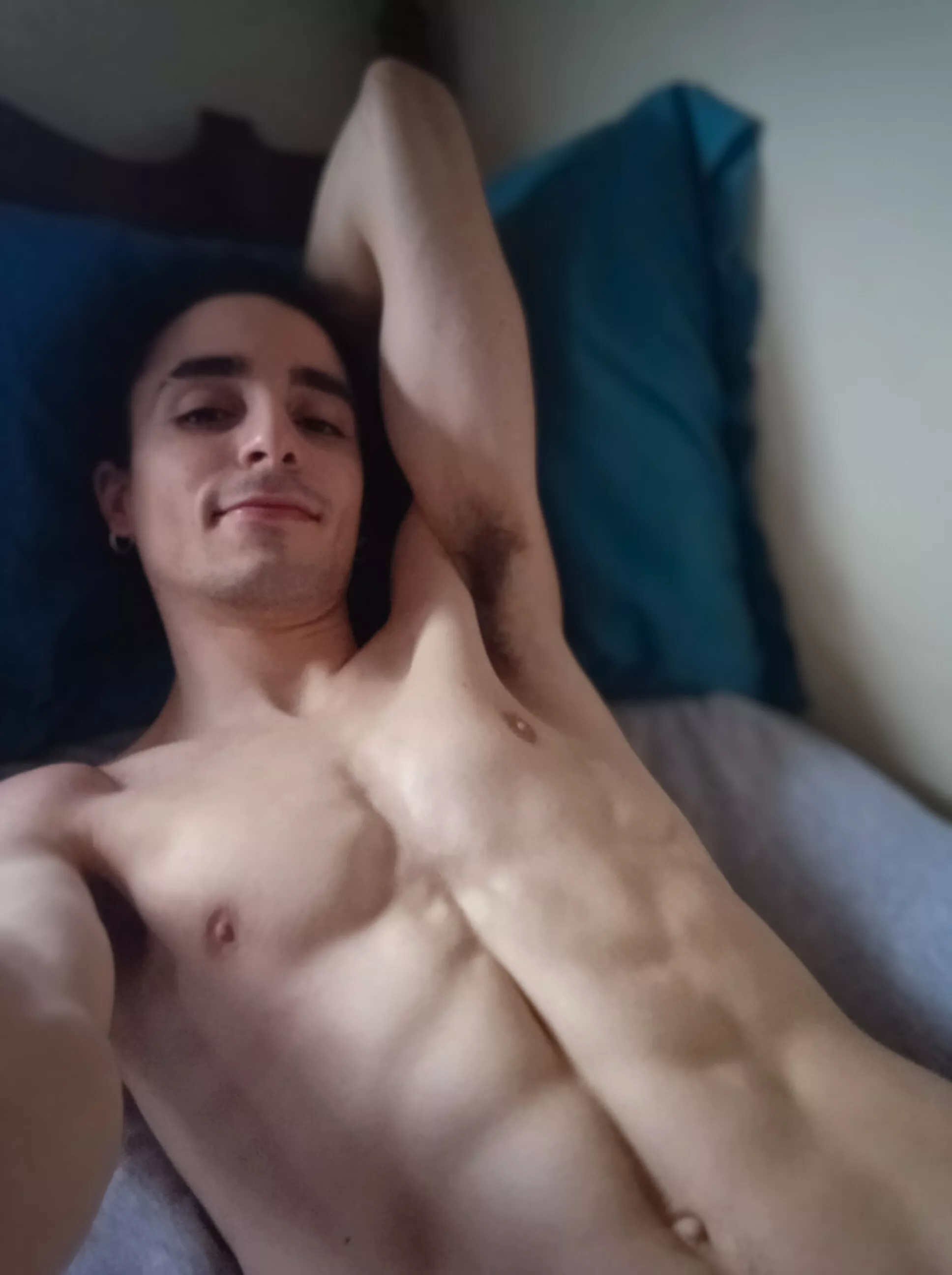 What do you like manly pits or smooth? posted by Eyanochi