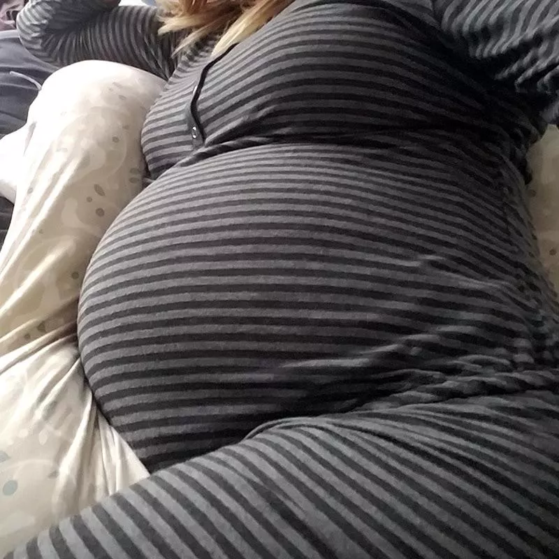Your pregnant neighbor posted by dark_l1ghtning