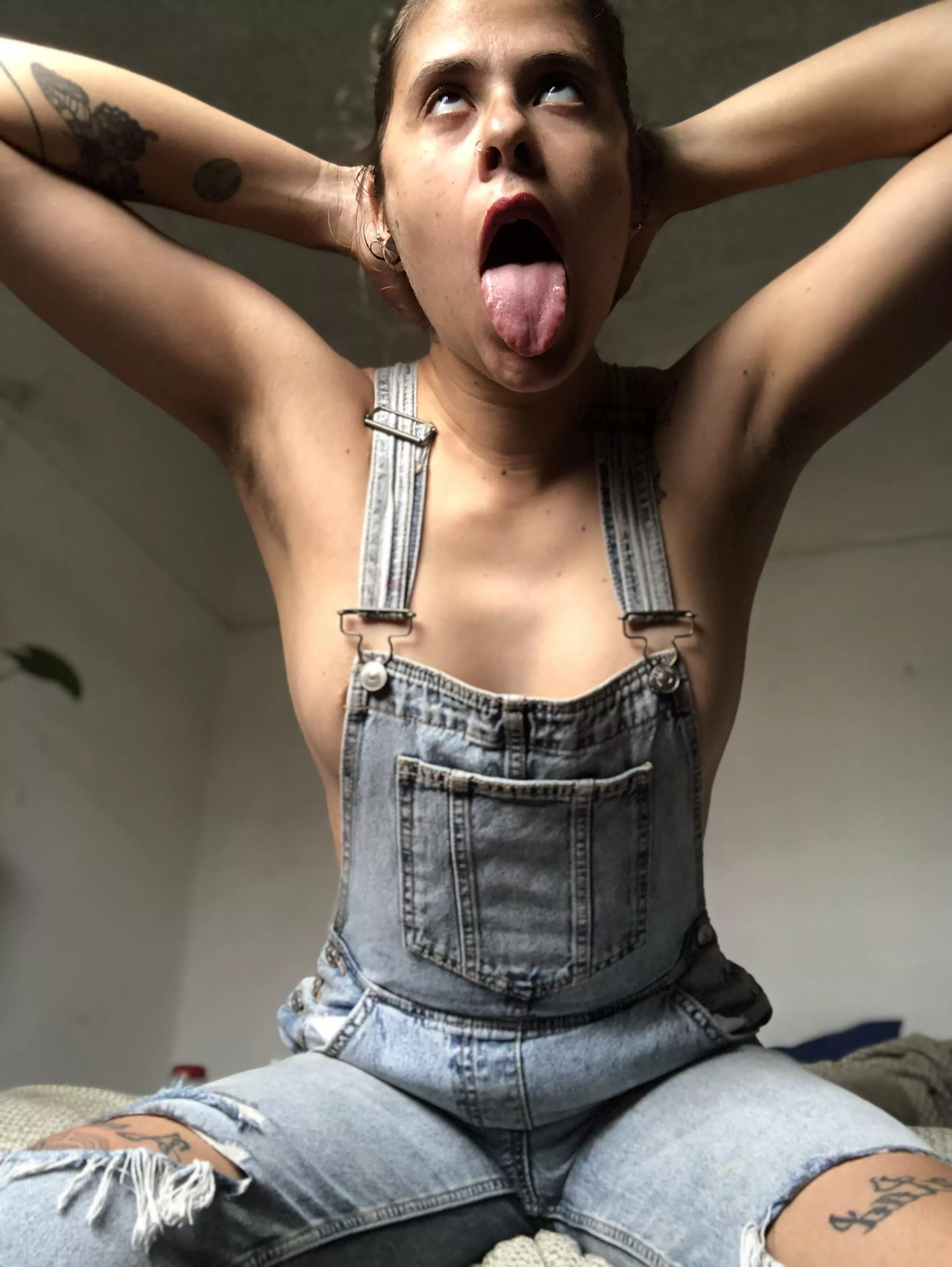 can u put ur cock in my mouth? 👉🏼👈🏼🤤 posted by Sexxyfreedom