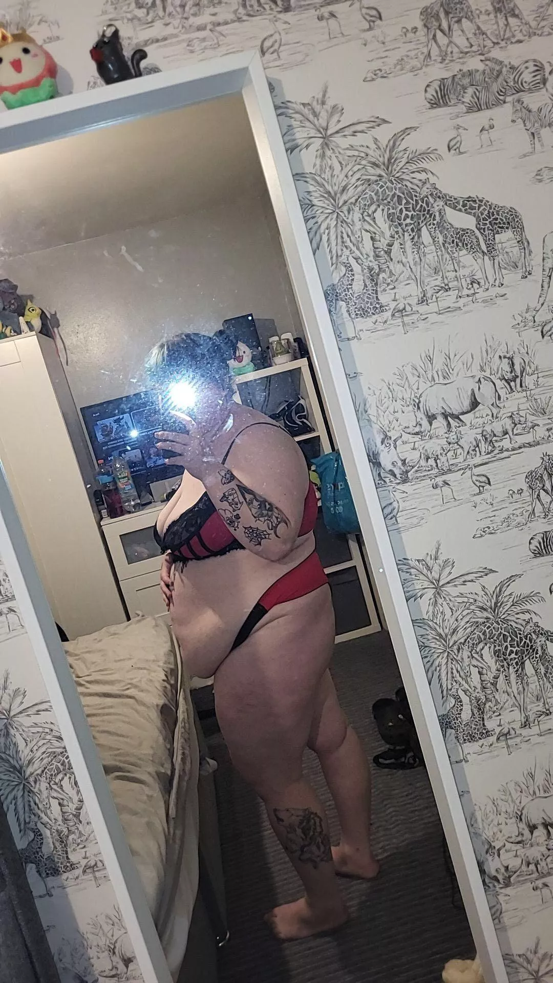 Can you tell I’m full ❤️ posted by Emobabee0