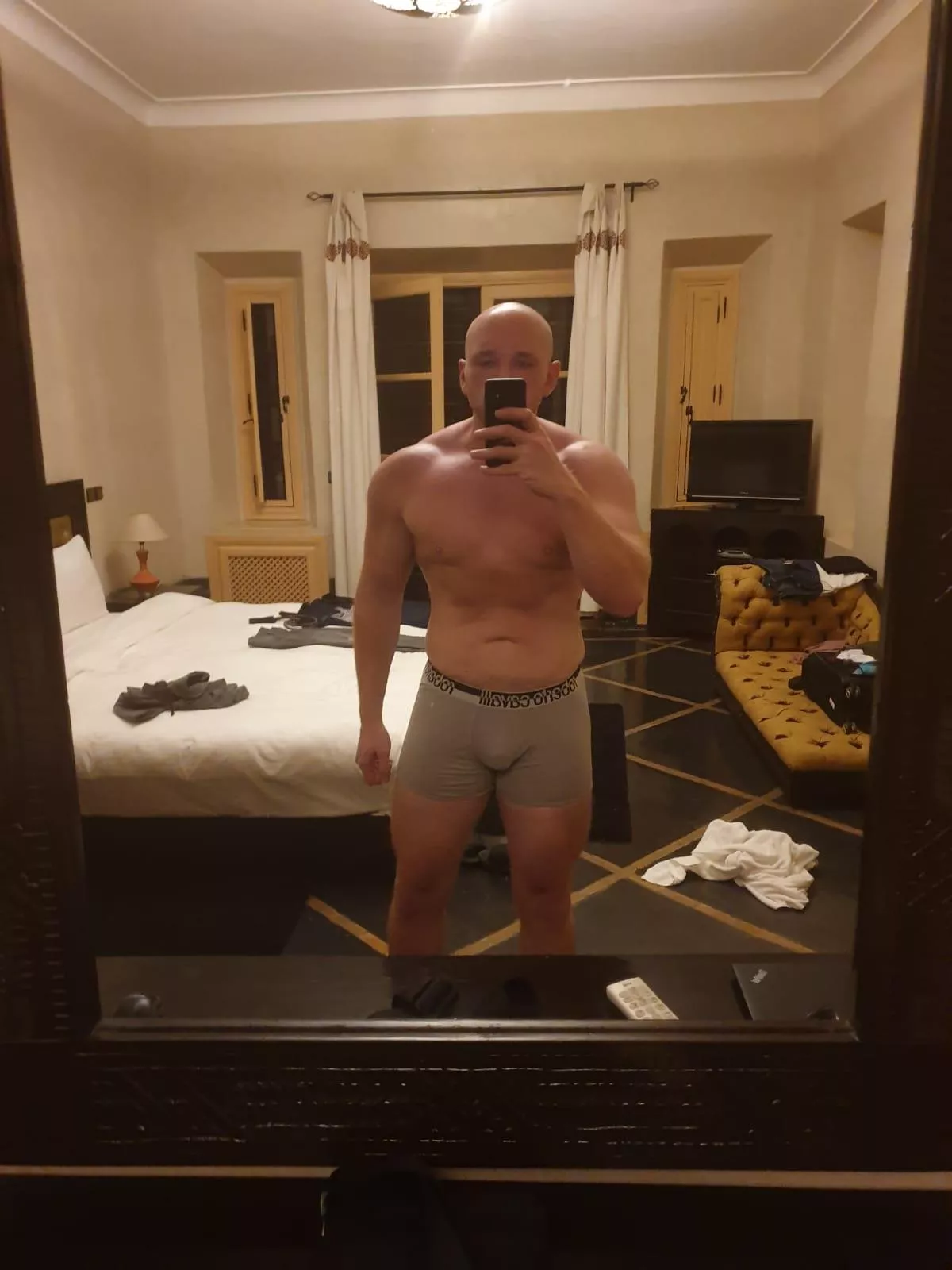 Chubster in briefs posted by birdm4n22