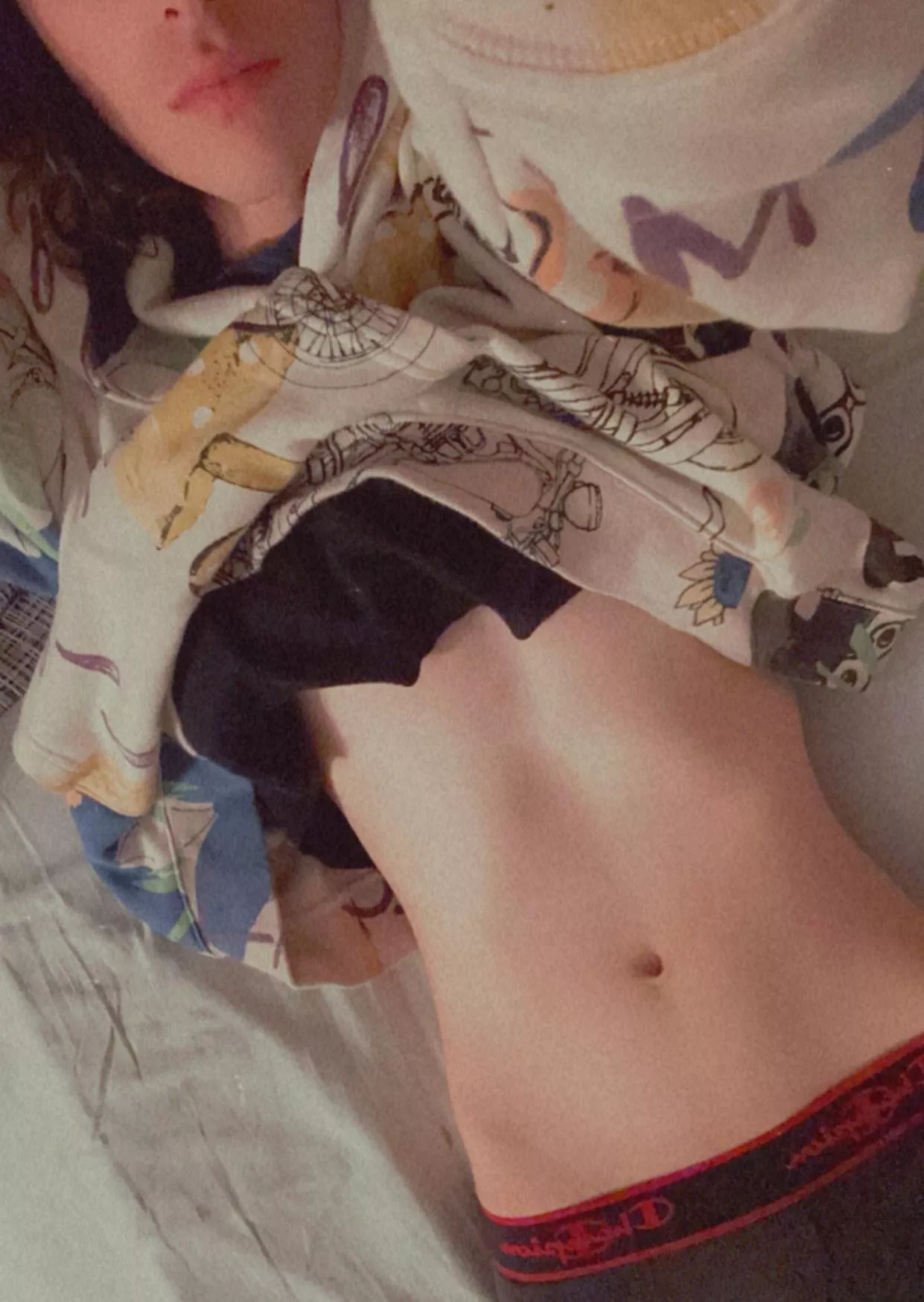 Femboy hips! posted by EdgeEither