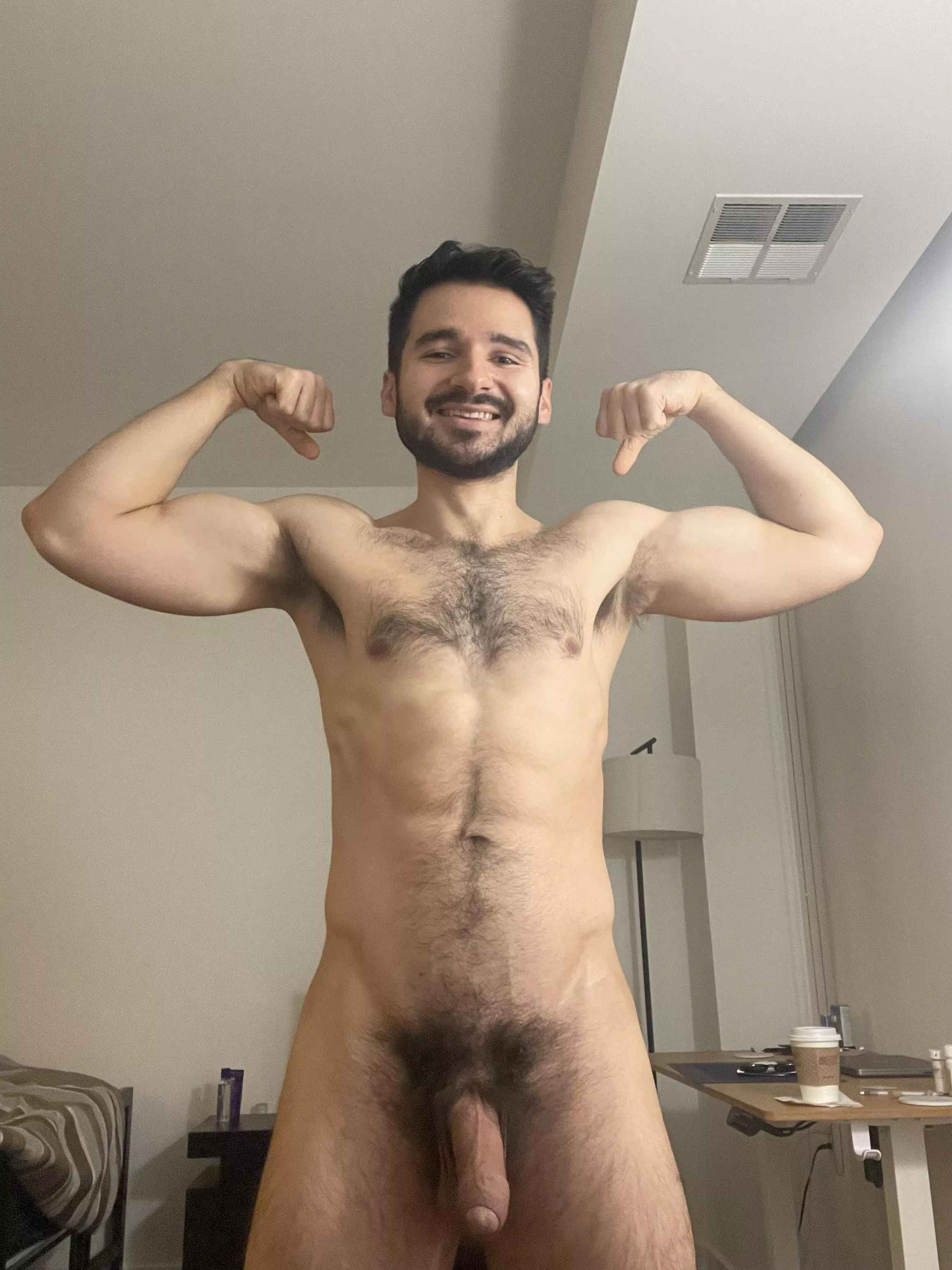 Hey everyone! posted by scruffygaynerd