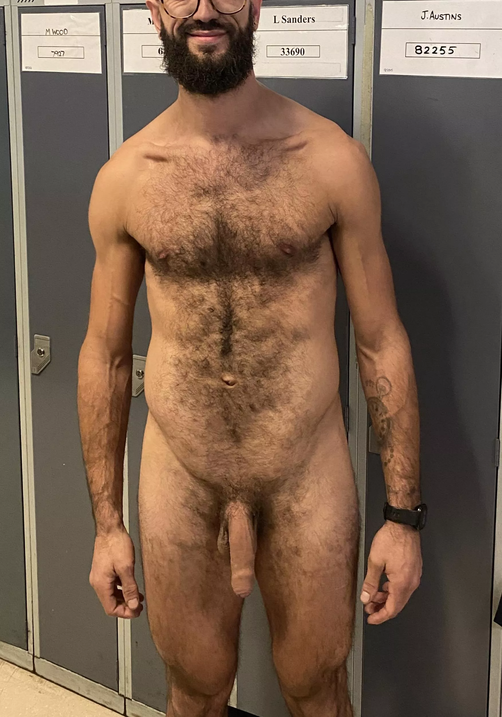 Howdy posted by ijustwantanamenow