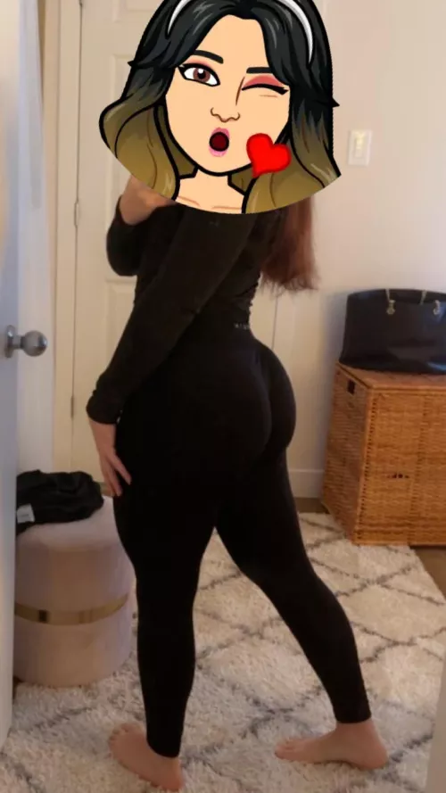 I hope you like all black :) by Mxya_I