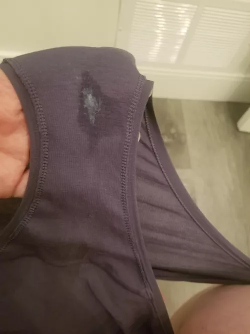 I like when they happen without me touching myself by Mysterious_Sky_217